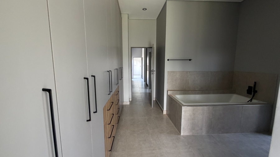  Bedroom Property for Sale in Vyfhoek A H North West